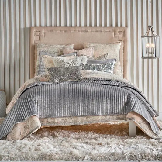 Maya Grey and Silver Quilt Set